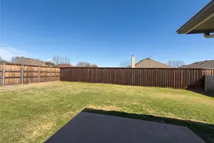 5316 Prairie Ln, Grand Prairie, TX 75052 - Photo 18