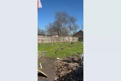 1210 N Robinson Street, Cleburne, TX 76031 - Photo 16