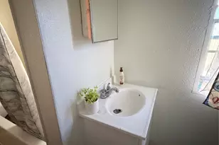 1210 N Robinson St, Cleburne, TX 76031 - Photo 10