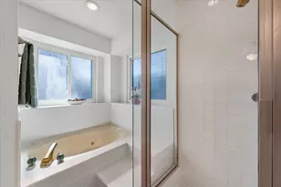 202 Springridge Ln, Euless, TX 76039 - Photo 20