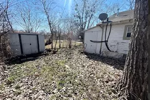 1515 W 9th Ave, Corsicana, TX 75110 - Photo 2