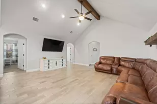 3107 Steepleridge Cir, Granbury, TX 76048 - Photo 8