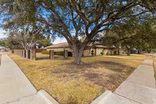 4017 Kazak St, Garland, TX 75041 - Photo 2