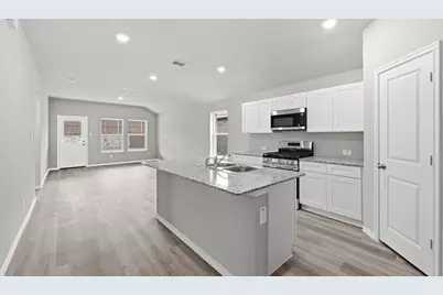 5548 Rollins Drive, Denton, TX 76249 - Photo 2