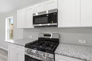 5548 Rollins Dr, Denton, TX 76249 - Photo 8