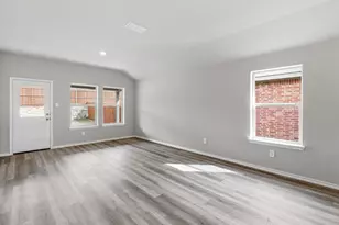 5548 Rollins Dr, Denton, TX 76249 - Photo 10