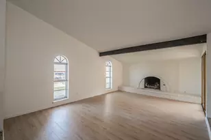 3405 Brook Ln, Grand Prairie, TX 75052 - Photo 4