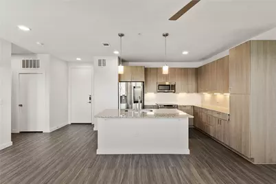 1500 N Fitzhugh Avenue, Dallas, TX 75204 - Photo 2