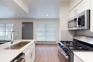 205 E Davis St, Dallas, TX 75203 - Photo 4