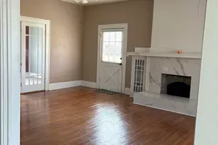 423 E Navasota St, Groesbeck, TX 76642 - Photo 4