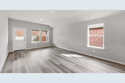 5532 Rollins Drive, Denton, TX 76249 - Photo 10