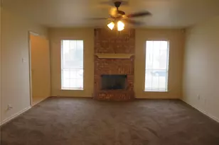 713 Inglewood Trail, DeSoto, TX 75115 - Photo 2