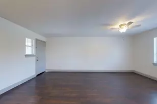 404 E 9th St, Dallas, TX 75203 - Photo 6