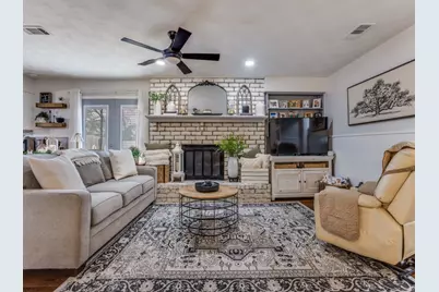 1325 Mayfield Avenue, Garland, TX 75041 - Photo 22