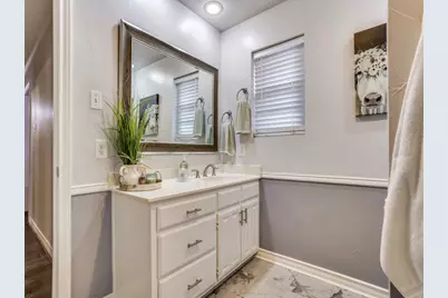 1325 Mayfield Avenue, Garland, TX 75041 - Photo 8