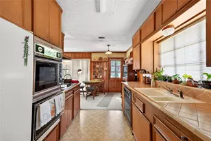 6615 Ridgemont Dr, Dallas, TX 75214 - Photo 14