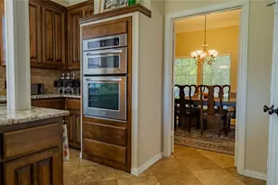 814 Doral Dr, Mansfield, TX 76063 - Photo 10