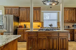 814 Doral Dr, Mansfield, TX 76063 - Photo 8