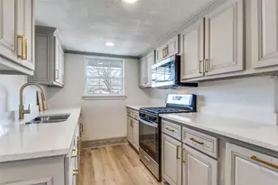 2410 Northumberland Dr, Garland, TX 75041 - Photo 8