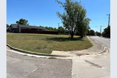 3208 Lockmoor Lane, Dallas, TX 75220 - Photo 2