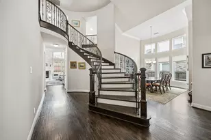 344 Birchwood Wy, Irving, TX 75063 - Photo 2