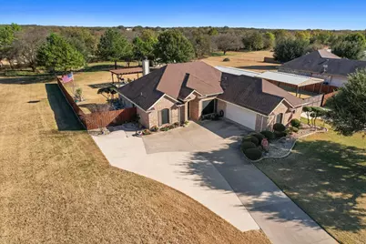 119 Sunray Court, Weatherford, TX 76087 - Photo 34