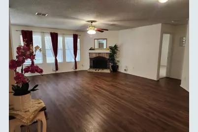 2115 Dove, Grand Prairie, TX 75052 - Photo 4