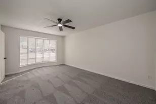 1921 Guinevere St, Arlington, TX 76014 - Photo 18