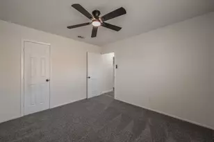 1921 Guinevere St, Arlington, TX 76014 - Photo 34