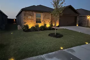 1329 Skyline Dr, Denton, TX 76207 - Photo 2