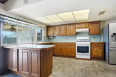 4304 Woodbluff Drive, Mesquite, TX 75150 - Photo 6