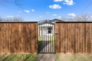 108 E 9th St, Valley Mills, TX 76689 - Photo 16
