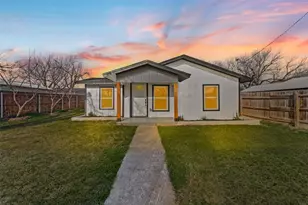 108 E 9th St, Valley Mills, TX 76689 - Photo 1