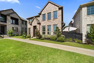 744 Patriot Ln, Irving, TX 75060 - Photo 2