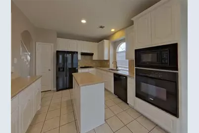 1533 Mill Creek Drive, DeSoto, TX 75115 - Photo 6