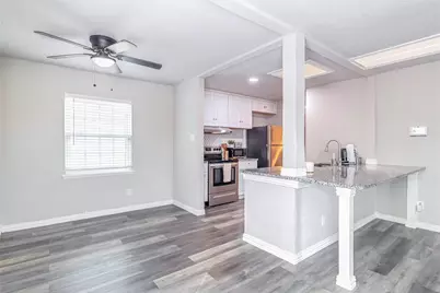 720 Sandstone Drive, Fort Worth, TX 76120 - Photo 12