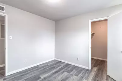 720 Sandstone Drive, Fort Worth, TX 76120 - Photo 18