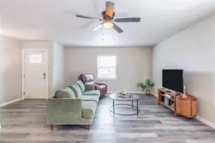 720 Sandstone Dr, Fort Worth, TX 76120 - Photo 6