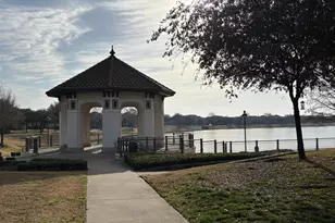 834 San Clemente, Irving, TX 75039 - Photo 8