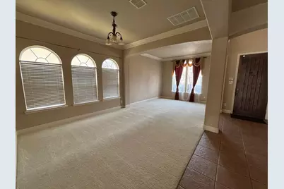 834 San Clemente, Irving, TX 75039 - Photo 6