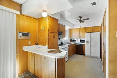 509 Lipscomb Street, Bonham, TX 75418 - Photo 12