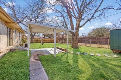 509 Lipscomb Street, Bonham, TX 75418 - Photo 22