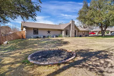 6325 Circo Drive, Granbury, TX 76049 - Photo 4