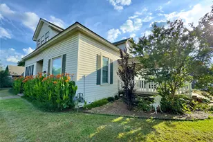 300 S Oak St, Lorena, TX 76655 - Photo 2