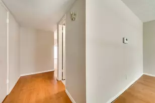 403 Arborview Dr, Garland, TX 75043 - Photo 4