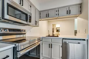 2321 Torrington Dr, Arlington, TX 76012 - Photo 1