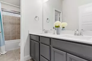 12744 Mercer Pkwy, Farmers Branch, TX 75234 - Photo 20