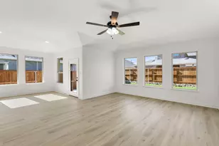 2419 Liberty Crossing Ave, Royse City, TX 75189 - Photo 10