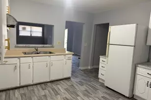 1471 10th St NE, Paris, TX 75460 - Photo 8