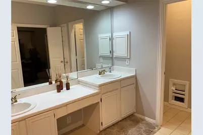 2102 Hunter Place Lane, Arlington, TX 76006 - Photo 12